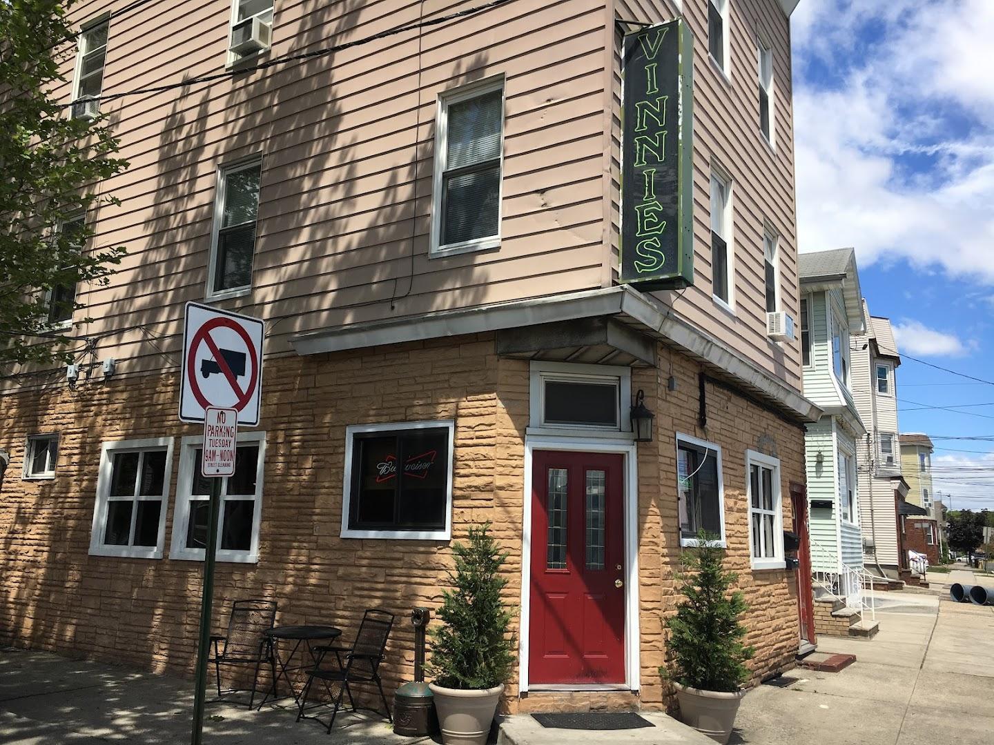 Vinnie's All Star Bar & Grill